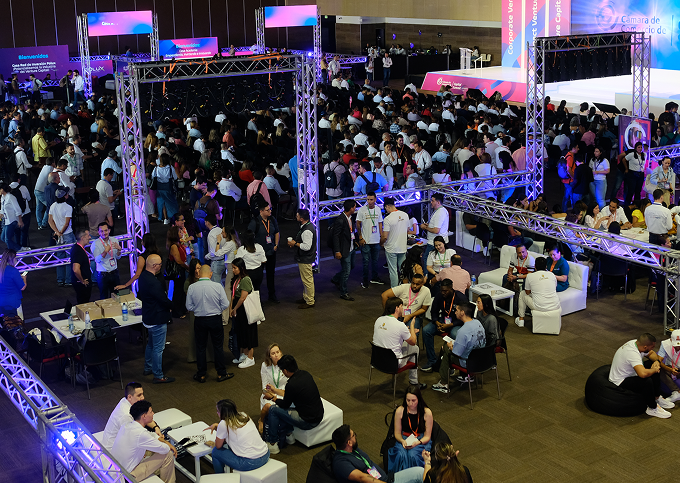 Foto comerciante cámara de comercio de cali